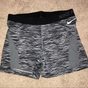 Grey print Nike Pro